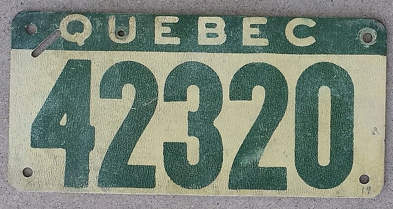 File:1920 Quebec License Plate 42320.jpg