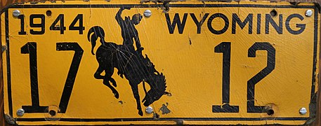 1944 Wyoming License Plate 17 12.jpg