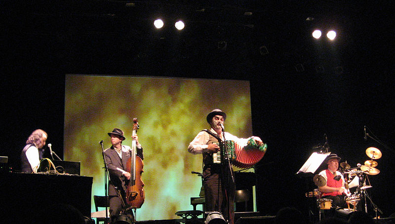 File:2007-05-24 Hacke and Tiger Lillies live.jpg