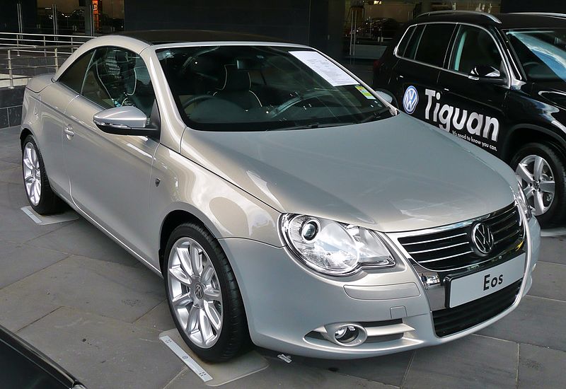 File:2007-2008 Volkswagen Eos (1F) FSI convertible 01.jpg