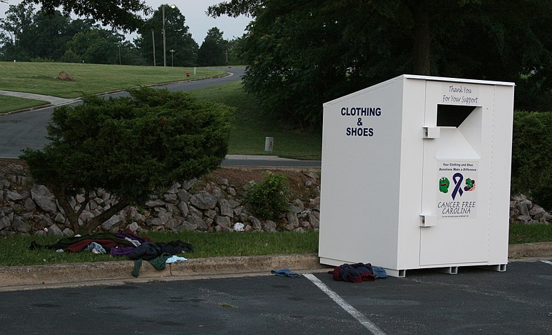 File:2008-07-23 Clothing donation box in Durham.jpg