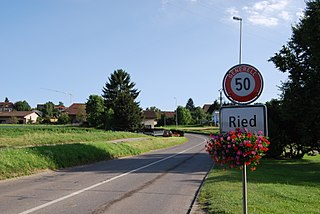 <span class="mw-page-title-main">Ried bei Kerzers</span> Municipality in Fribourg, Switzerland