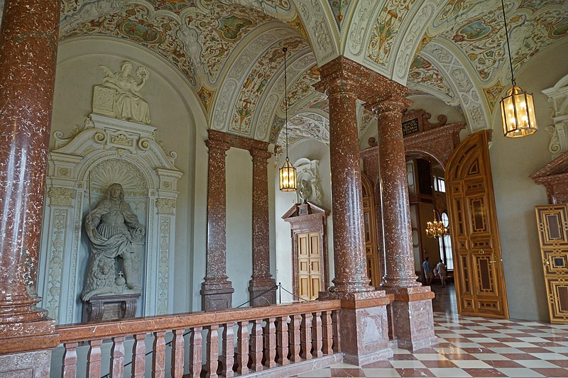 File:2014-08-06 München, Residenz 086 Prunkräume (15072170086).jpg