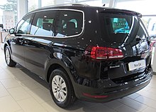 Facelift 2015 (rear) 2017 Volkswagen Sharan SE TDi 2.0 Rear.jpg