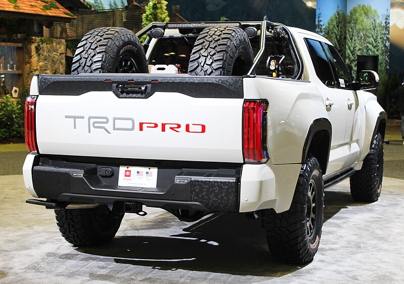 File:2022 Toyota Tundra TRD Pro, rear NYIAS 2022.jpg