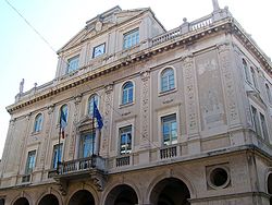  Palazzo degli Studi ở Macerata, ghế tỉnh. 