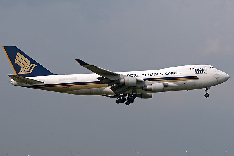 File:9V-SFF Singapore Airlines Cargo (5915562069).jpg