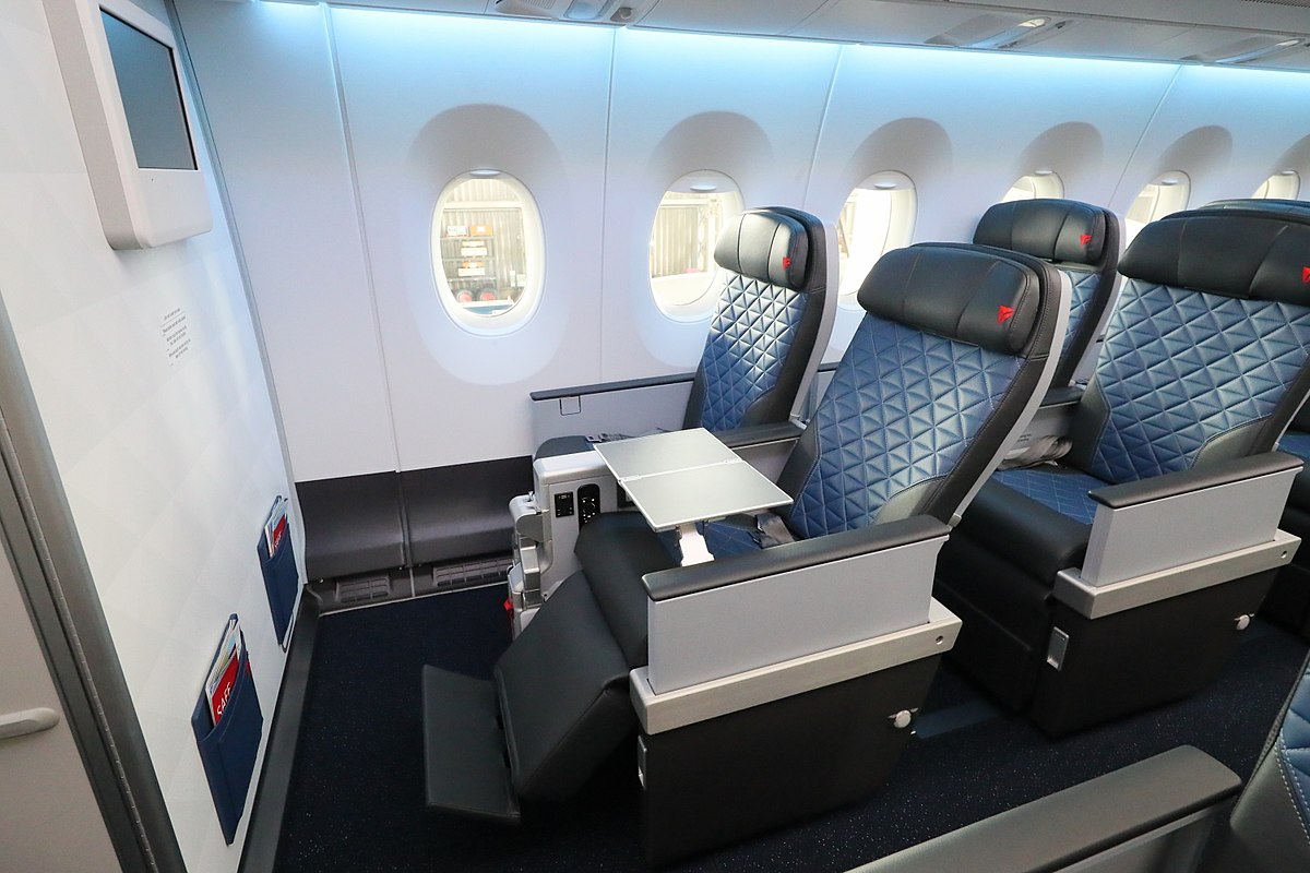 Hawaiian Airlines A330-200 Extra Comfort (premium economy