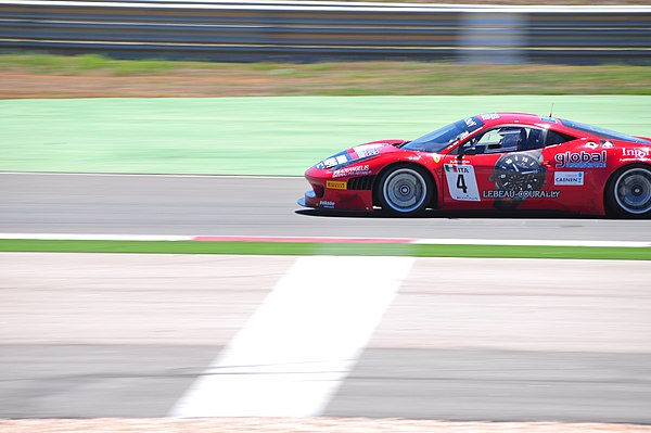 The AF Corse no. 4 Ferrari of Francesco Castellacci and Enzo Ide started the Qualifying Race from second position