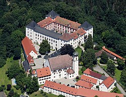 Aerial image of the Schloss Wolfegg (view from the south).jpg