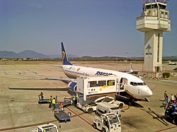 Aeroport de Girona (Catalunya) Boeing 737-800 Ryanair.jpg