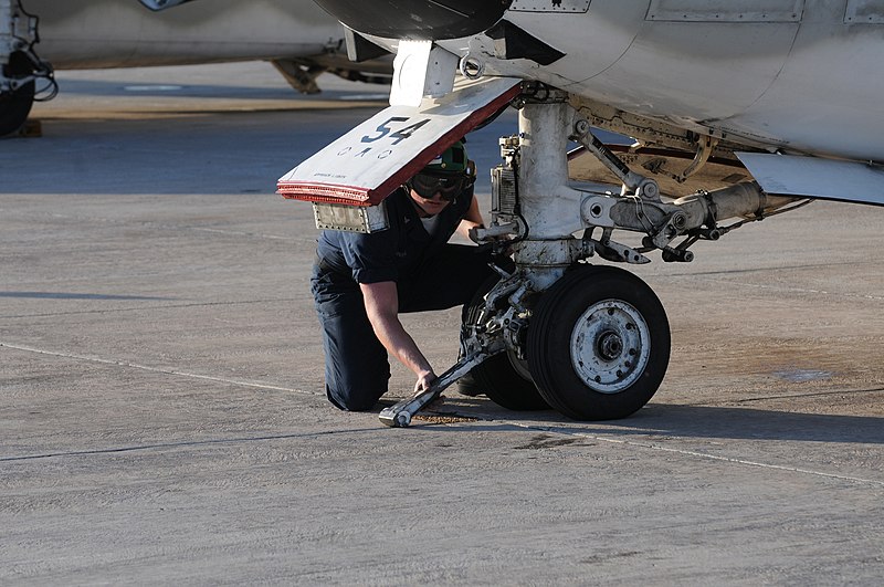 File:Airfield Operations in Support of Operation Unified Response DVIDS244742.jpg