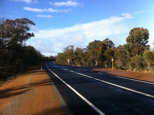 Albany Highway facing south near Tunney