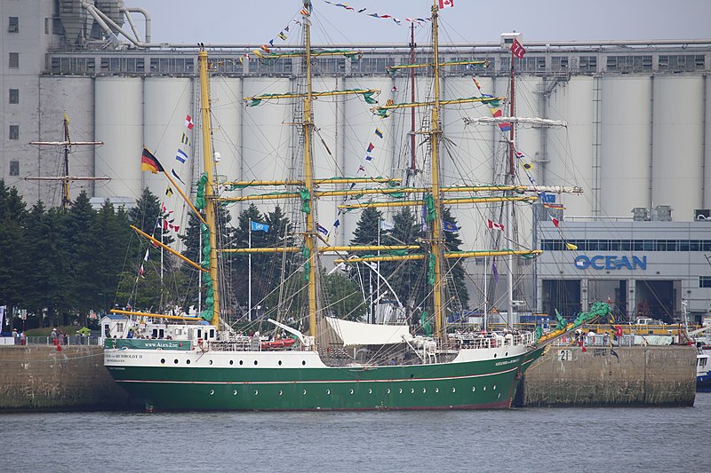 File:Alexander von Humboldt II Quebec City 01.jpg