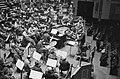 Amsterdams Concertgebouw Orkest repeteert met het combo de Diamond Five o.l.v., Bestanddeelnr 914-7458.jpg