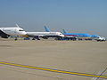 Uma aeronave Boeing estacionada.