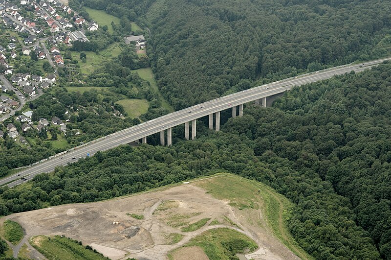 File:Arnsberg Talbrücke Berbke FFSN-2723.jpg