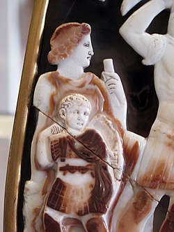 Arte romana, gran cammeo della ste chapelle con esaltazione della dinastia giulio-claudia, 23 dc ca., livilla e caio cesare.JPG