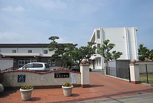 Awaji_City_Toshima_elementary_school