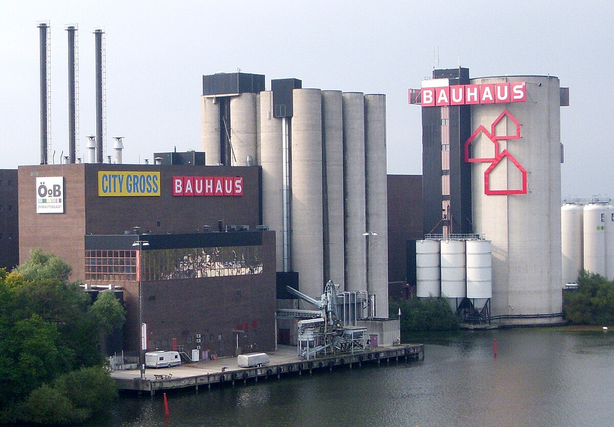 Bauhaus (butikskedja) – Wikipedia

