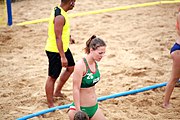 Deutsch: Beachhandball bei den Olympischen Jugendspielen 2018; Tag 6, 12. Oktober 2018; Mädchen, Hauptrundenspiel – Ungarn-Niederlande 2:1 English: Beach handball at the 2018 Summer Youth Olympics at 12 October 2018 – Girls Main Round – Hungary-Netherlands 2:1