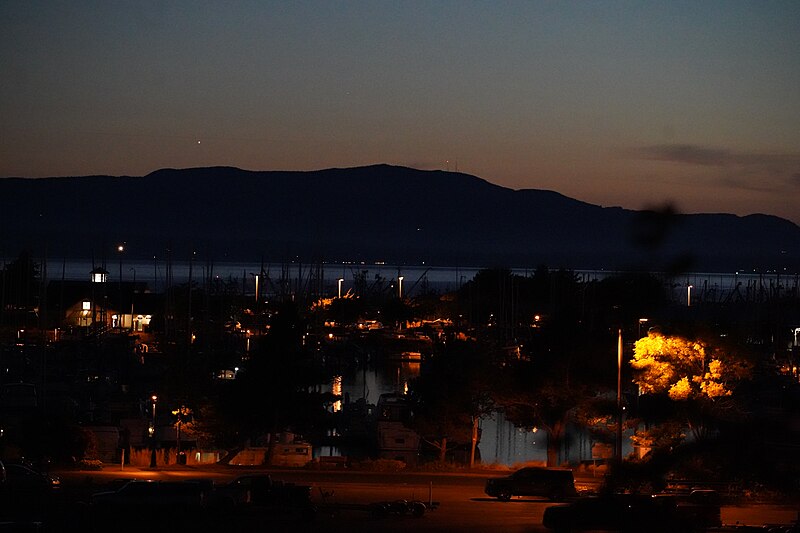 File:Bellingham-Waterfront-At-Sunset.jpg