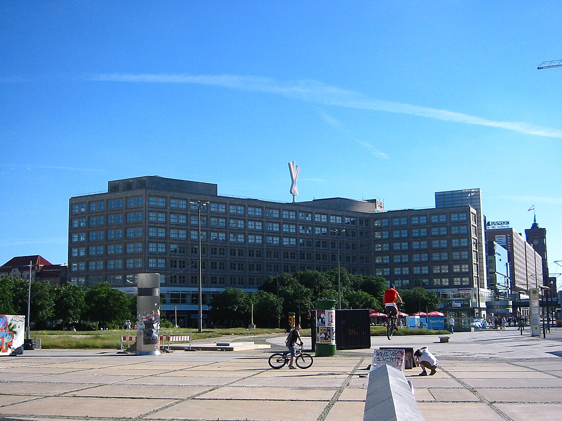 File:Berlin Alexanderplatz - Alexanderhaus 1.jpg