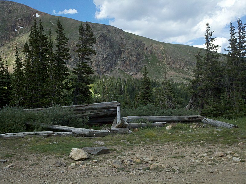 File:Bill Moore Lake - panoramio.jpg