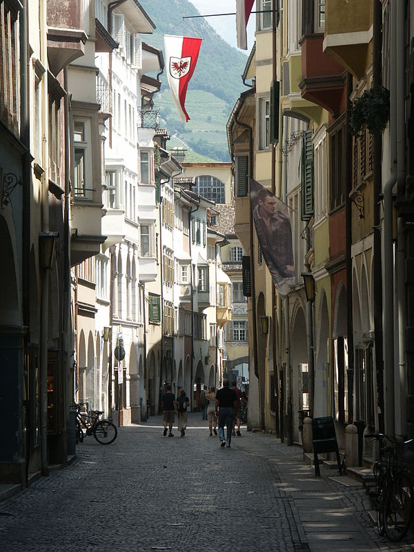 Via dei Portici (Bolzano)