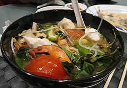 canh chua (cuisine vietnamienne).