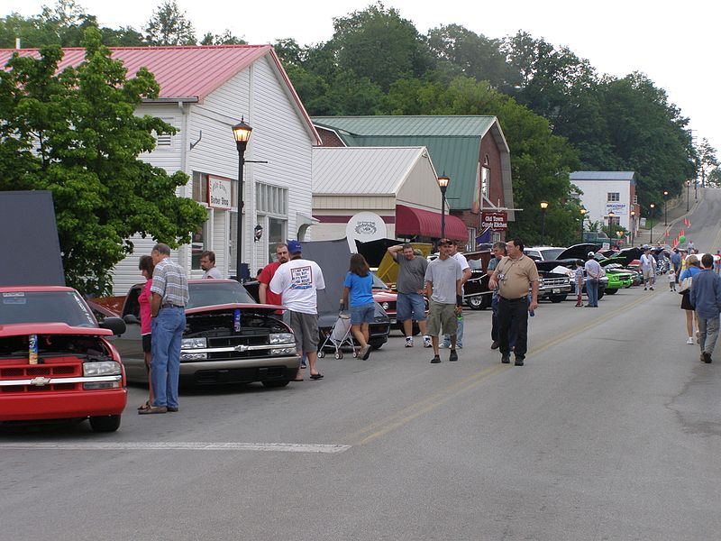 File:Car Show at Station P6210111.JPG