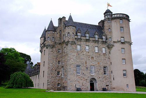 Castle Fraser, full view.jpg