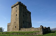 Clackmannan Tower, a tower house, originally built in the fourteenth century Clackmannan Tower 20080505 01.jpg