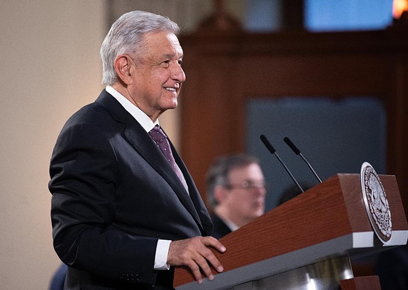 File:Conferencia de prensa de Lopez Obrador diciembre 2020.jpg