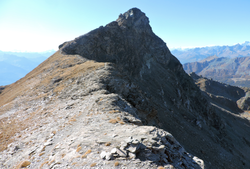 Corno Bussola ridge dari timur