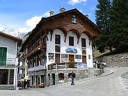 Courmayeur 2012 03 guide.jpg