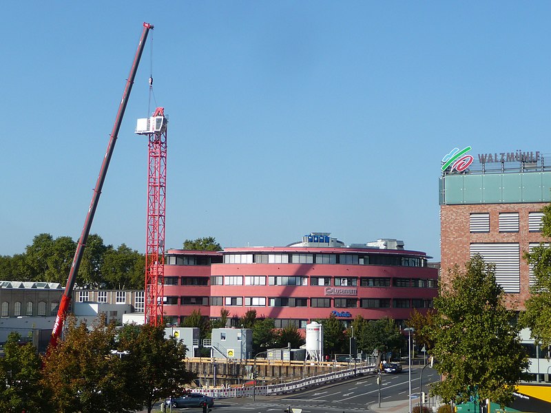 File:Cranes in Ludwigshafen am Rhein 04.jpg