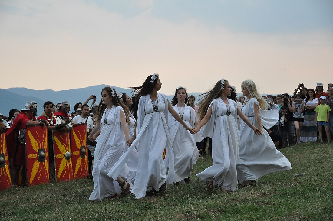 File:Cricau Festival 2013 - Sanziene - 24.jpg