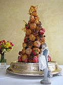 Свадебный торт Croquembouche.jpg 