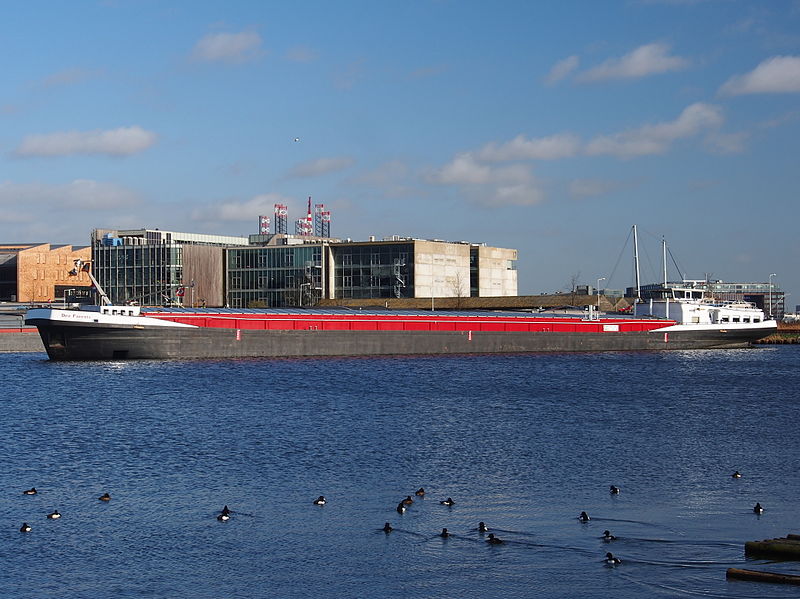 File:Deo Favente, ENI 06003971 at Port of Amsterdam, photo3.JPG