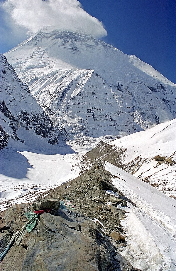 Dhaulagiri I in October 2002. The northeast ridge is the left skyline.