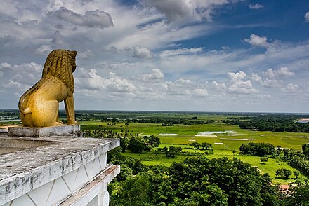 Statue of Lion at Dhauligiri and the Scenery from top of Dhauligiri