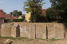 Die Reste von Schloss Weiltingen.jpg