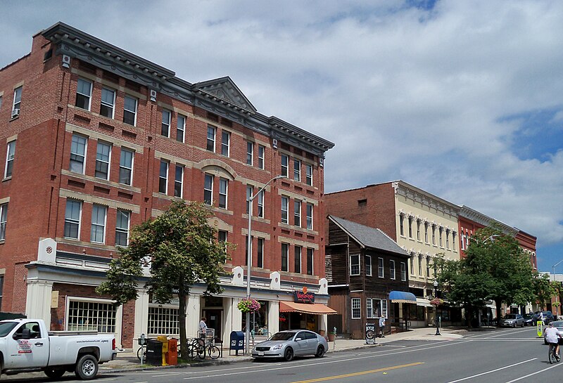 File:Downtown Amherst 6.JPG