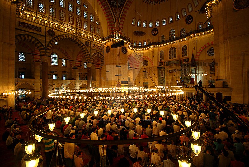 File:Eid al-Fitr prayer, Suleymaniye Mosque, Istanbul - Aug 30, 2011.jpg