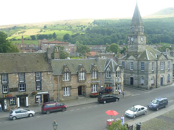 Falkland from the Palace