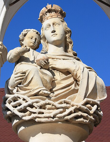 File:Feldkirchen - Pfarrkirche Maria im Dorn - Bildstock - detail.jpg