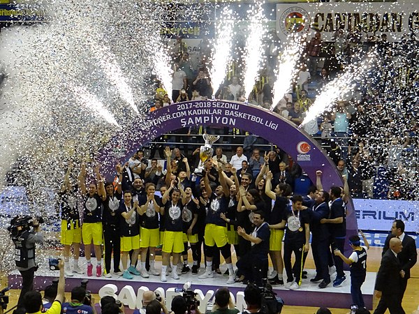 2017–18 Turkish Women's Basketball League championship ceremony