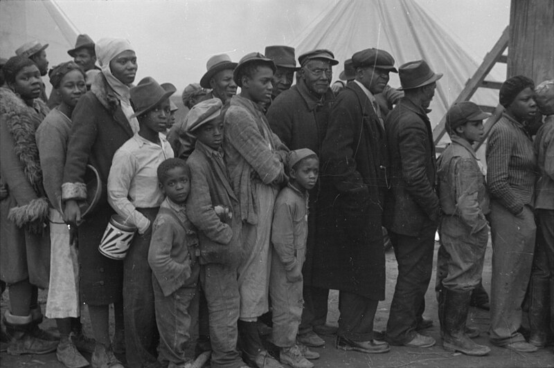 File:Flood refugees at mealtime, Forrest City, Arkansas, 8a28729a.jpg