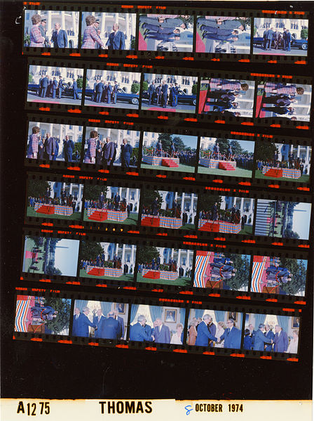 File:Ford A1275 NLGRF photo contact sheet (1974-10-08)(Gerald Ford Library).jpg